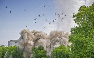 Sprengung des dritten Weißen Riesen erfolgreich