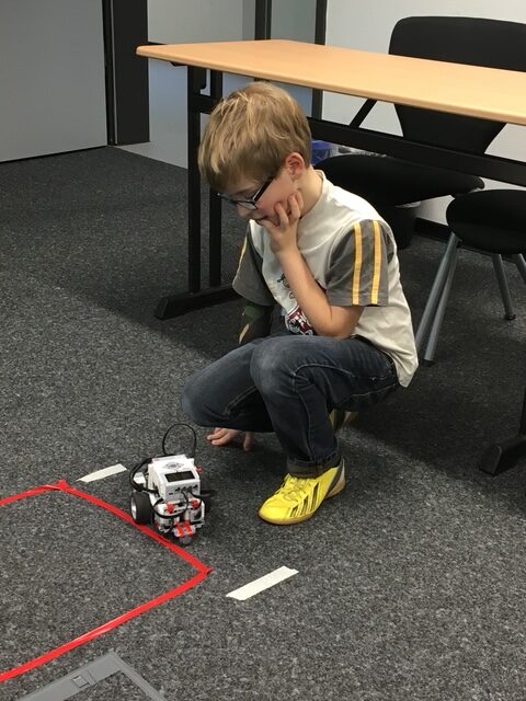 Workshop: Programmieren mit Lego Mindstorms