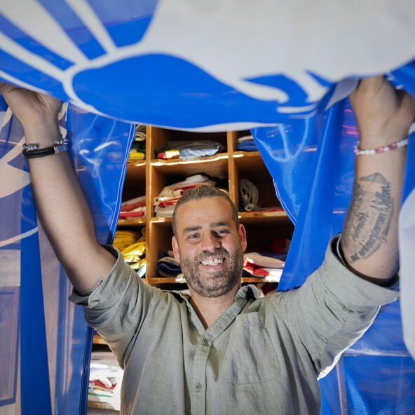 Darf in Marvin Baums Sortiment natürlich nicht fehlen - die Flagge des MSV Duisburg.