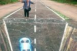 Straßenmalerei von Marion Ruthardt an. Die Straßenkunst befindet sich am Ende der "Neuen Krefelder Str." in Rheinhausen.