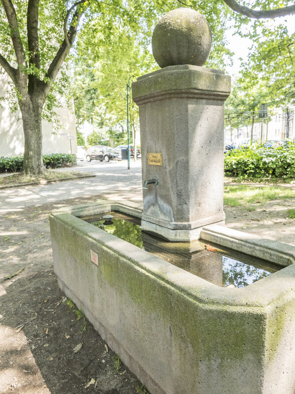 Brunnen