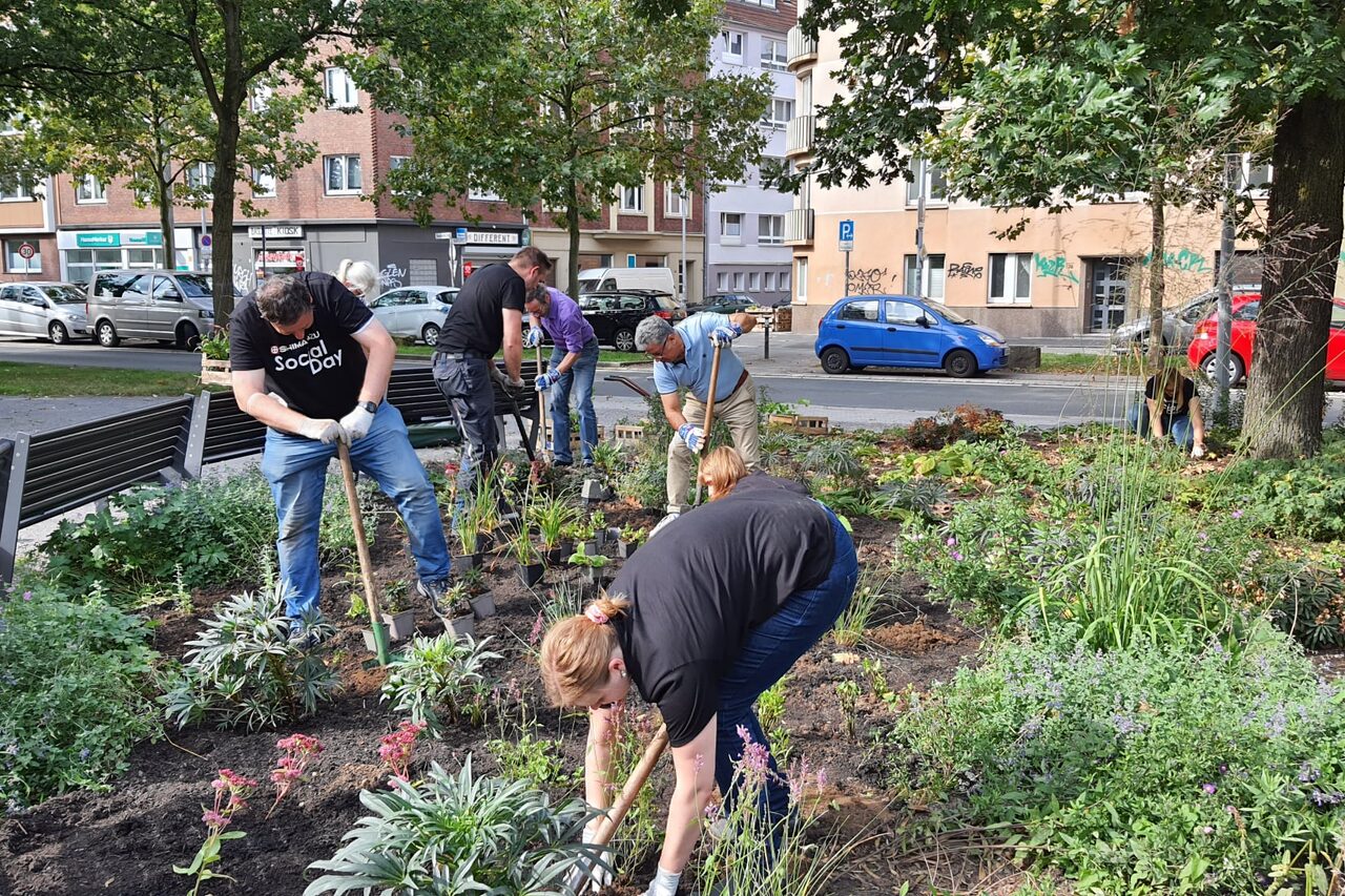 Mitarbeiterinnen und Mitarbeiter von Shimadzu und Kants Garten
