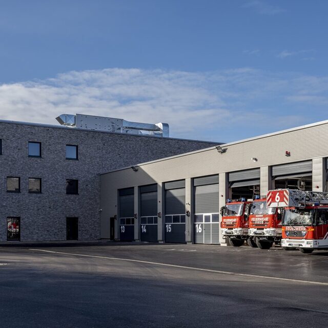 Feuer- und Rettungswache 6