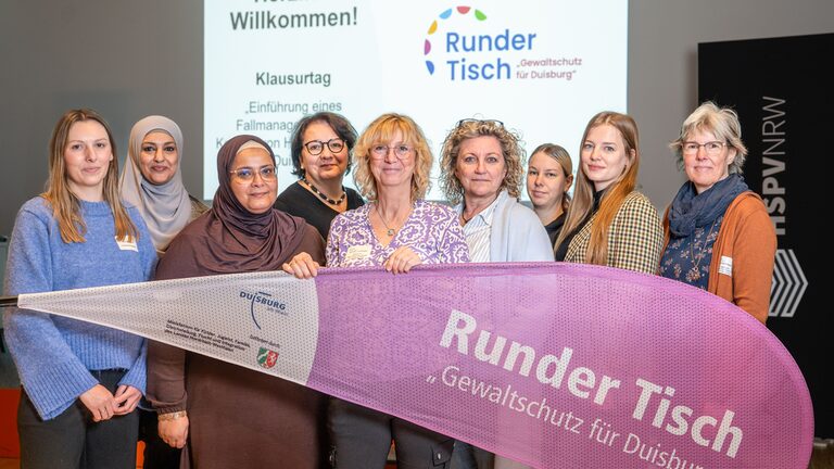 Das Orga-Team des Runden Tisches "Gewaltschutz für Duisburg" 2024