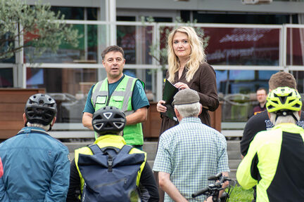 Klimaschutzbeauftragter Karl-Heinz Frings und Umweltdezernentin Linda Wagner