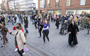 Tanz zu "Break the Chain"