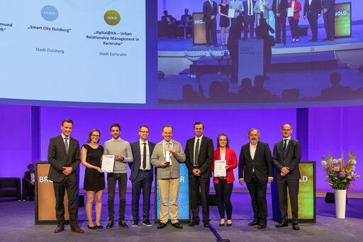 Siegerteams der Kategorie Bestes Digitalisierungsprojekt Städte/Regionen 2019