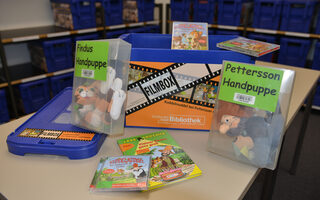 Filmbox "Findus" mit Handpuppen, DVDs, CDs und Büchern