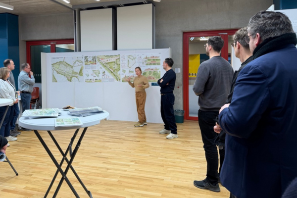 Ausstellungseröffnung im Mehrzweckraum am Campus Marxloh