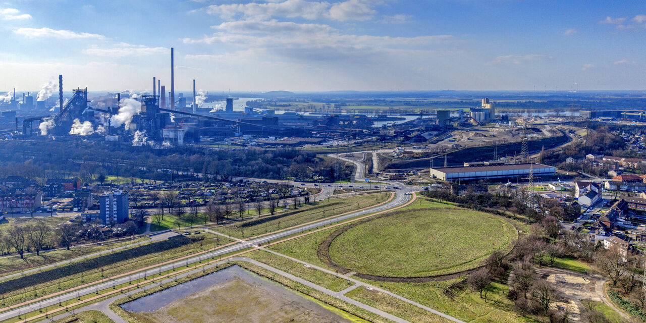 Ansicht auf den Friedrich-Park in Duisburg-Marxloh von oben