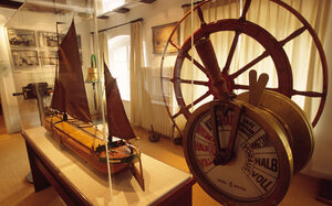 Museum der Deutschen Binnenschifffahrt Duisburg, objects on display