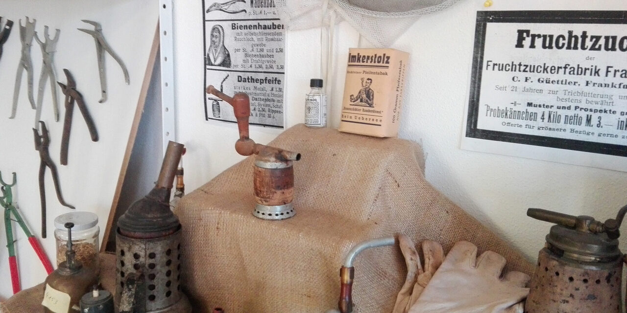 Bee Museum, exhibits