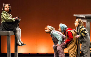 FAMILIE FLÖZ, bezetting: Björn Leese, Benjamin Reber, Hajo Schüler, Michael Vogel