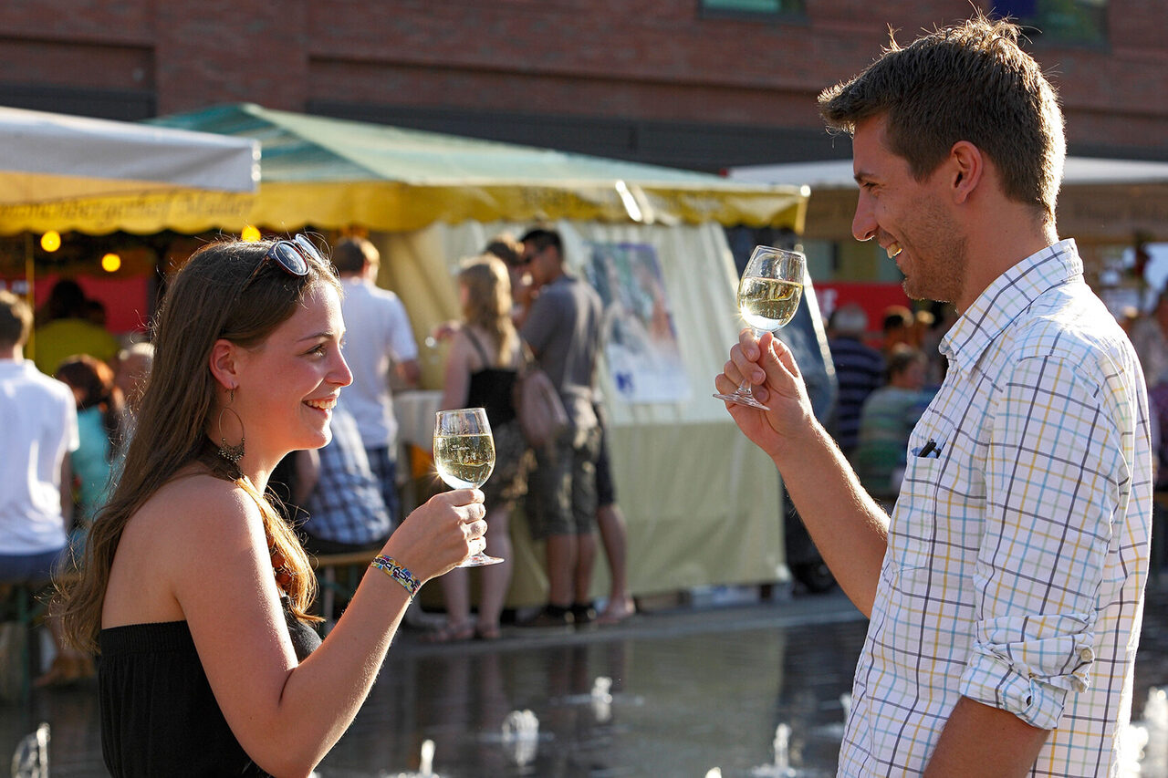 Wijnfestival Duisburg aan de Königstraße