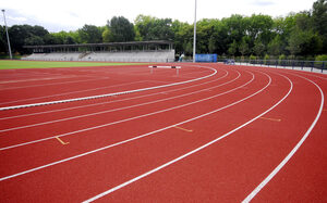 Tartanbahn im Leichtathletikstadion