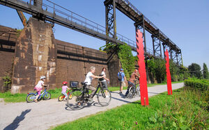 Mit dem Rad durch den Landschaftspark Duisburg-Nord
