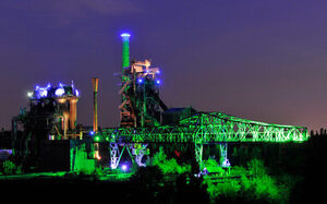 Lichtinstallation mit "Krokodil"