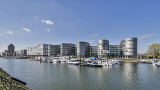 Duisburger Innenhafen - Bürogebäude Five-Boats u.a.