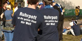 T-Shirts mit Aufdruck "Ruhrpott ist die geilste Stadt der Welt"