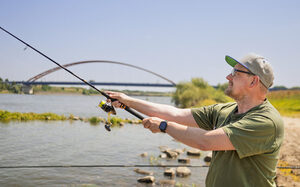 Angler am Rhein