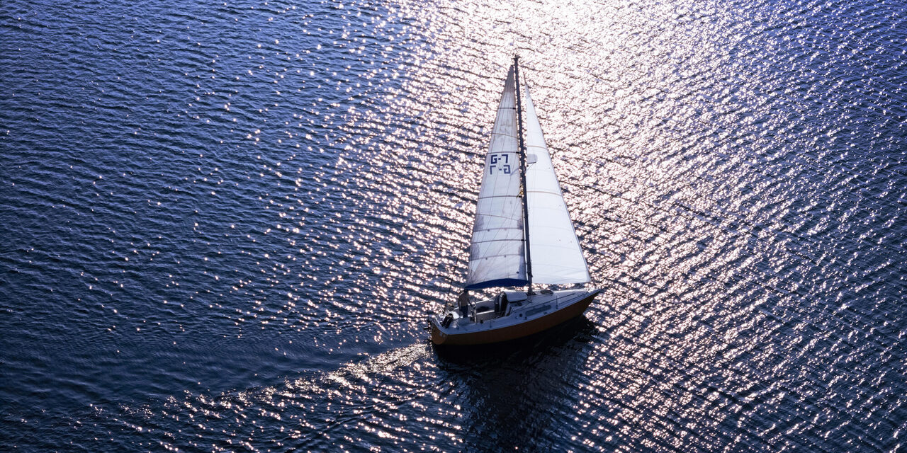 Segelboote auf dem See