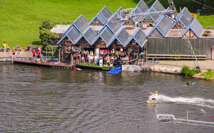 Luftaufnahme Wasserskianlage